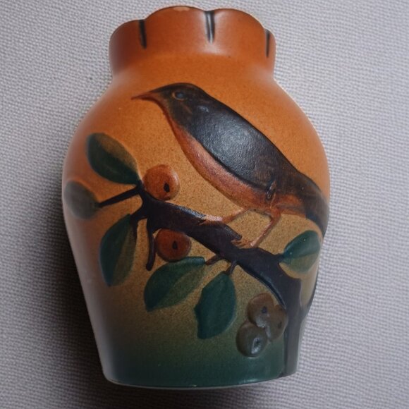 Vintage Danish Art Pottery Bud Vase - P. Ipsens Enke - Hand Painted Bird Design - Picture 7 of 10